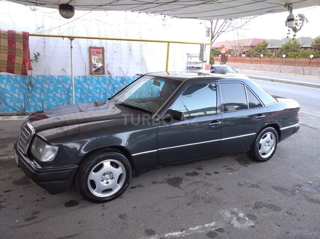 Mercedes E 200 1990, 450,000 km - 2.0 l - Bakı