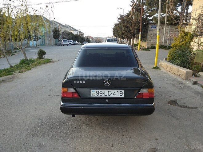 Mercedes E 200 1990, 450,000 km - 2.0 l - Bakı