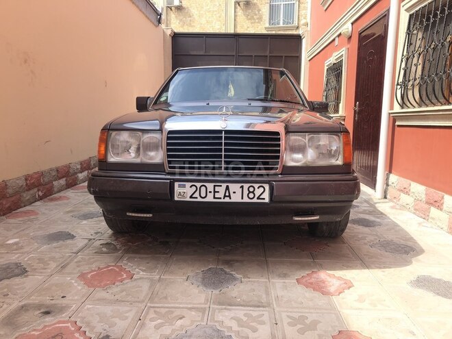 Mercedes E 200 1992, 758,000 km - 2.0 l - Tovuz