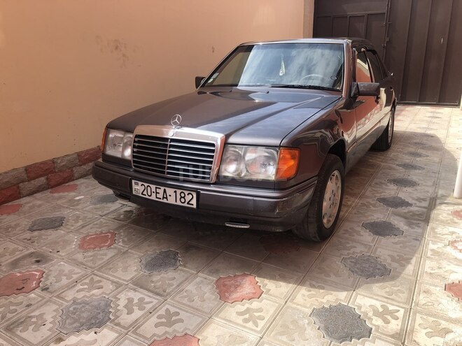 Mercedes E 200 1992, 758,000 km - 2.0 l - Tovuz