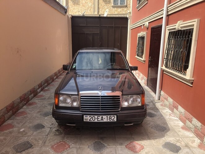 Mercedes E 200 1992, 758,000 km - 2.0 l - Tovuz