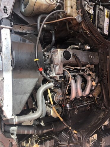 Mercedes E 200 1992, 758,000 km - 2.0 l - Tovuz