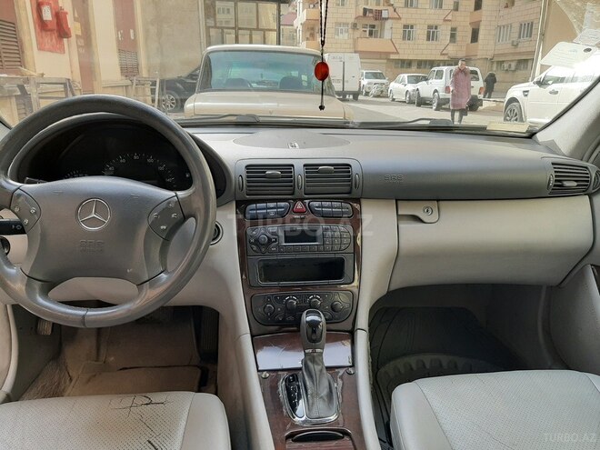 Mercedes C 240 2001, 308,000 km - 2.4 l - Bakı