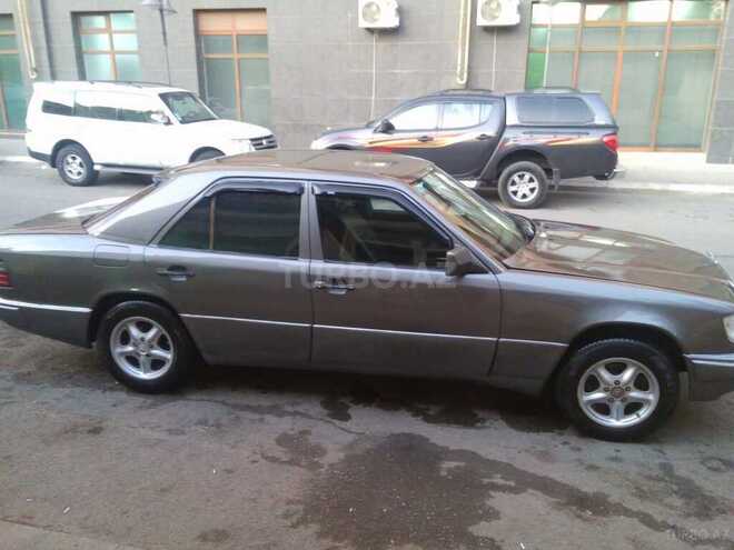 Mercedes E 230 1992, 350,000 km - 2.3 l - Bakı