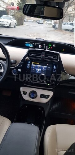 Toyota Prius 2016, 98,000 km - 1.8 л - Bakı