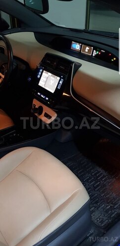 Toyota Prius 2016, 98,000 km - 1.8 л - Bakı