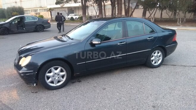 Mercedes C 200 2001, 245,000 km - 2.0 l - Sumqayıt
