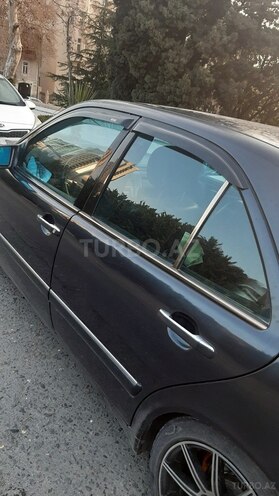 Mercedes E 220 1999, 372,000 km - 2.2 л - Bakı