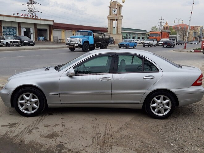 Mercedes C 240 2000, 333,456 km - 2.4 л - Xaçmaz