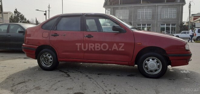 Volkswagen Polo 1995, 155,500 km - 1.4 l - Xırdalan