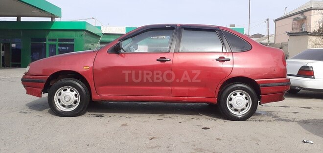 Volkswagen Polo 1995, 155,500 km - 1.4 l - Xırdalan