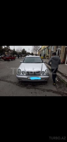 Mercedes E 200 1998, 256,312 km - 2.0 l - Bərdə