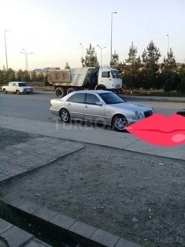 Mercedes E 220 1996, 452 km - 2.2 л - Mingəçevir