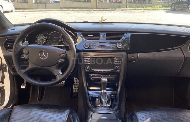 Mercedes CLS 63 AMG 2008, 142,000 km - 6.2 l - Bakı
