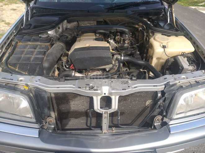 Mercedes C 230 1997, 257,000 km - 2.3 l - Bakı