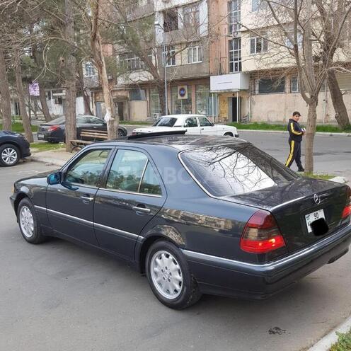 Mercedes C 230 1999, 237,200 km - 0.8 l - Bakı