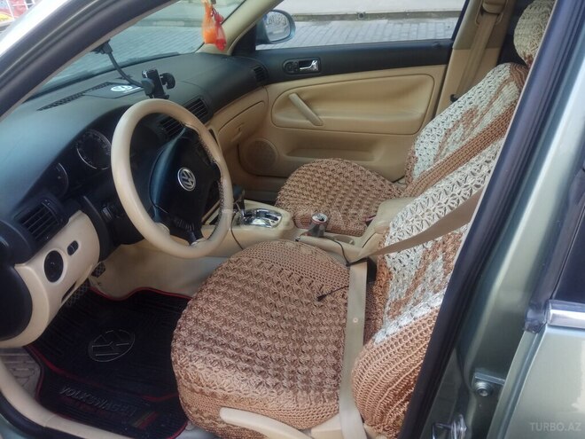 Volkswagen Passat 2003, 300,000 km - 1.8 l - Gəncə