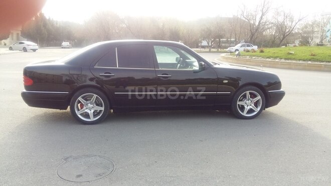 Mercedes E 320 1998, 270,000 km - 3.2 l - Sumqayıt