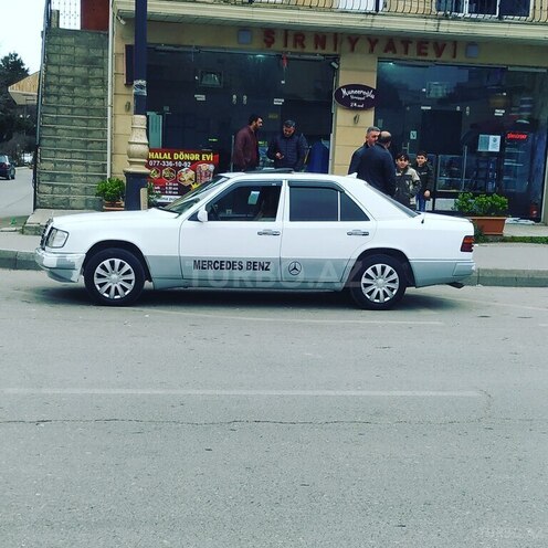 Mercedes E 230 1992, 325,424 km - 2.0 l - Bakı