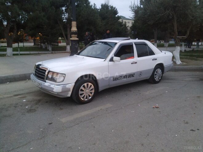 Mercedes E 230 1992, 325,424 km - 2.0 l - Bakı