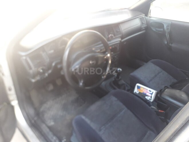 Opel Vectra 1998, 250,000 km - 1.6 l - Bakı