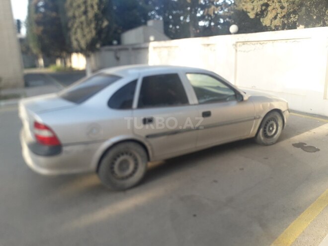 Opel Vectra 1998, 250,000 km - 1.6 l - Bakı