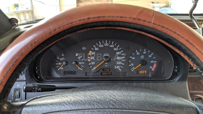 Mercedes C 180 1997, 380,000 km - 1.8 л - Qəbələ