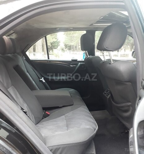 Mercedes E 320 2001, 295,632 km - 3.2 l - Xırdalan