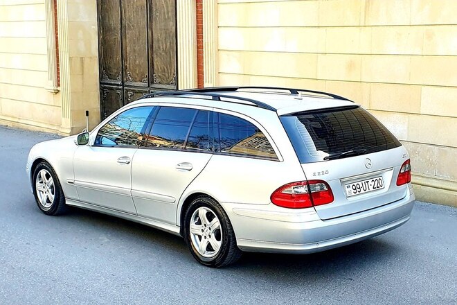 Mercedes E 220 2006, 290,000 km - 2.2 l - Bakı