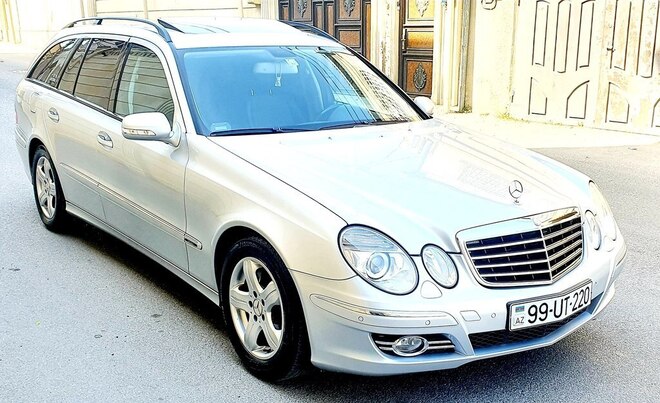 Mercedes E 220 2006, 290,000 km - 2.2 l - Bakı
