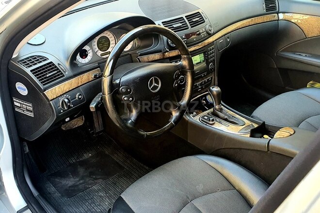 Mercedes E 220 2006, 290,000 km - 2.2 l - Bakı