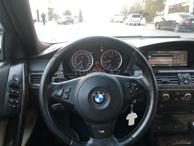 BMW 525 2006, 280,000 km - 0.3 l - Bakı