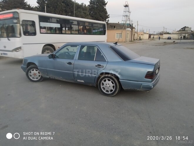 Mercedes E 200 1987, 648,134 km - 2.0 л - Bakı