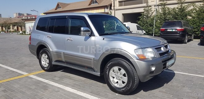 Mitsubishi Pajero 2003, 120,000 km - 3.0 l - Bakı