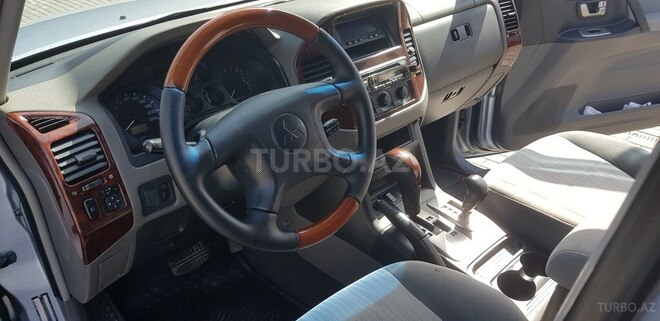 Mitsubishi Pajero 2003, 120,000 km - 3.0 l - Bakı