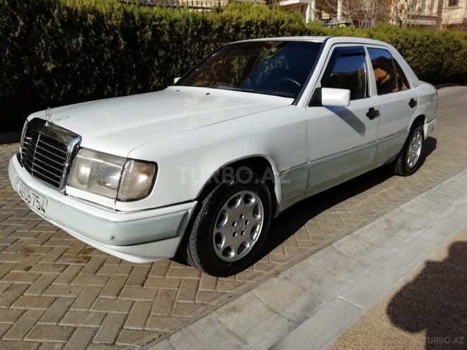Mercedes E 200 1991, 150,000 km - 2.0 л - Bakı