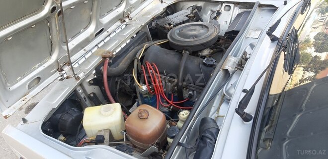 LADA (VAZ) 2107 2002, 250,000 km - 1.6 l - Salyan