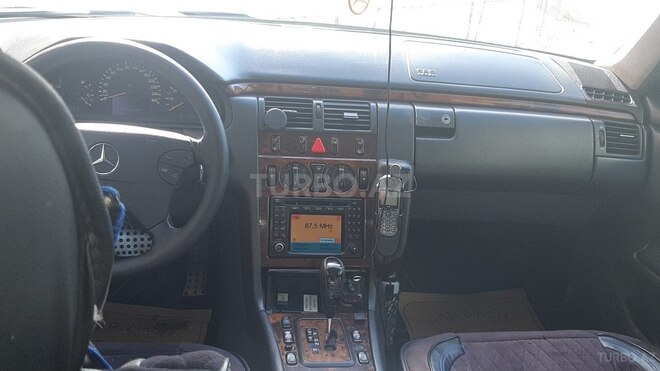 Mercedes E 240 2000, 270,000 km - 2.4 l - Bakı