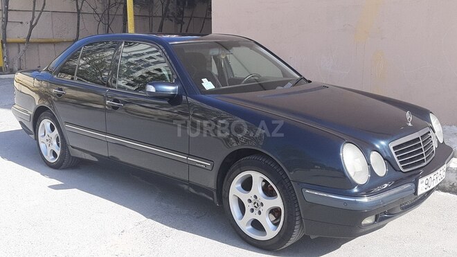 Mercedes E 240 2000, 270,000 km - 2.4 l - Bakı