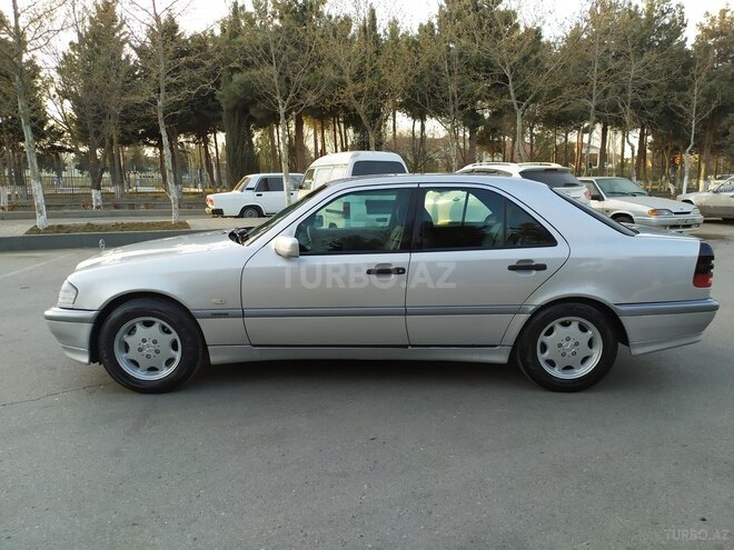Mercedes C 220 1997, 494,000 km - 2.2 l - Bakı
