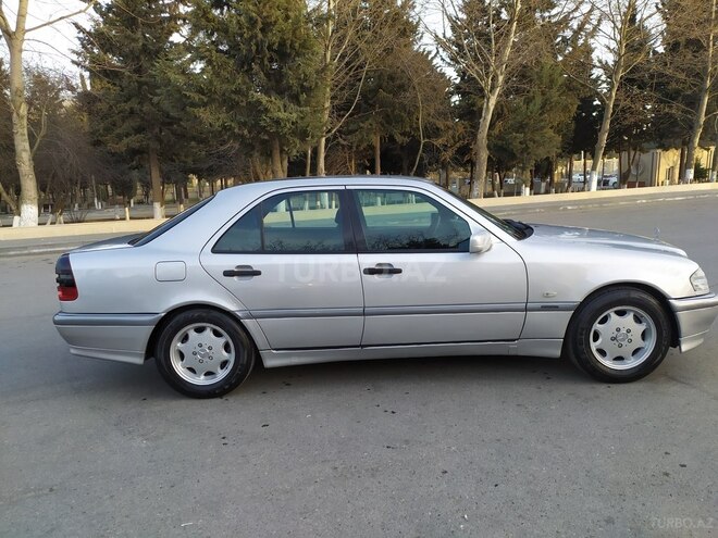 Mercedes C 220 1997, 494,000 km - 2.2 l - Bakı