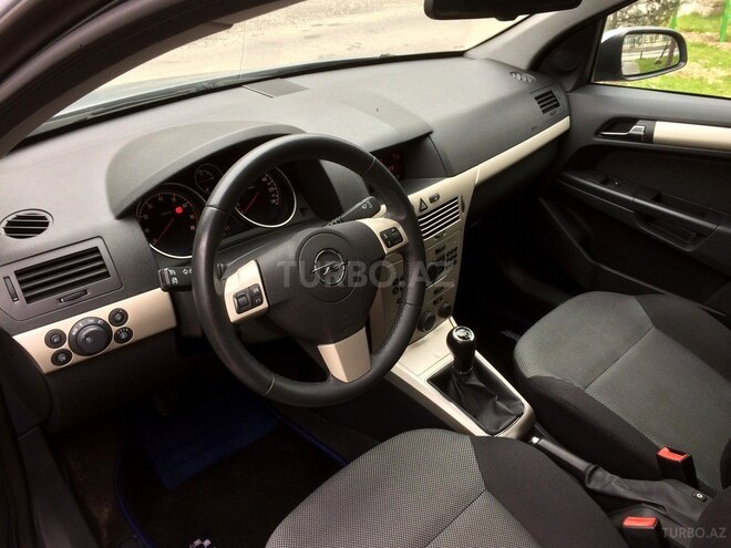 Opel Astra 2008, 211,000 km - 1.4 л - Bakı