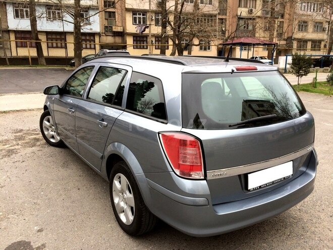Opel Astra 2008, 211,000 km - 1.4 л - Bakı