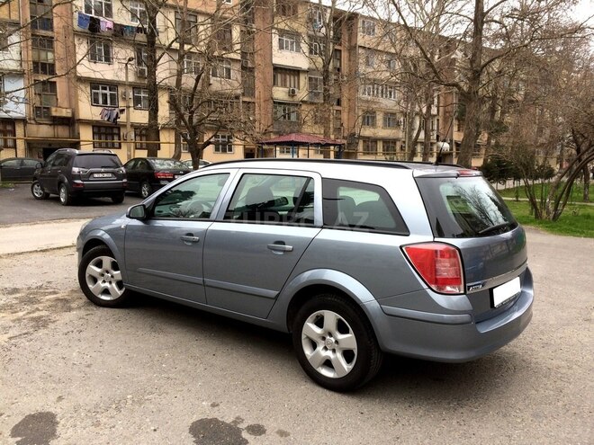 Opel Astra 2008, 211,000 km - 1.4 л - Bakı