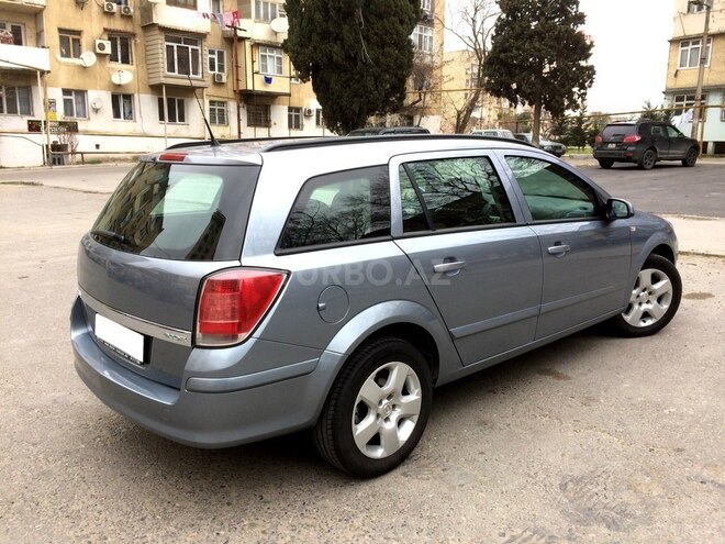 Opel Astra 2008, 211,000 km - 1.4 л - Bakı