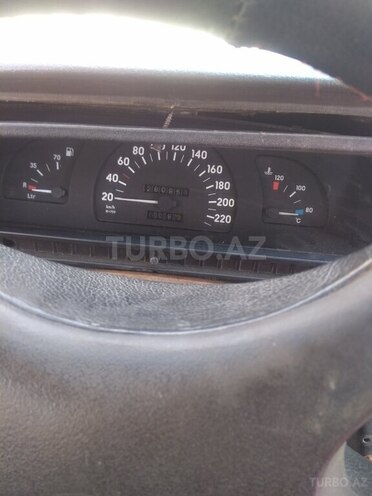 Opel Omega 1986, 230,356 km - 2.0 l - Siyəzən