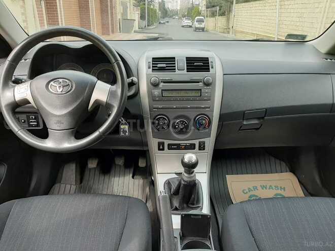 Toyota Corolla 2008, 236,000 km - 1.4 l - Bakı