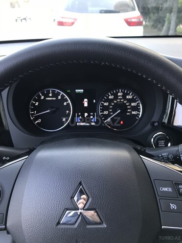Mitsubishi Outlander 2018, 13,700 km - 2.4 l - Bakı