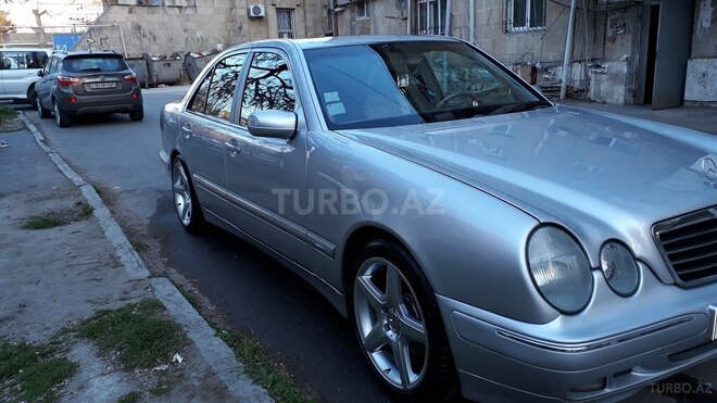 Mercedes E 320 2000, 190,000 km - 3.2 l - Bakı