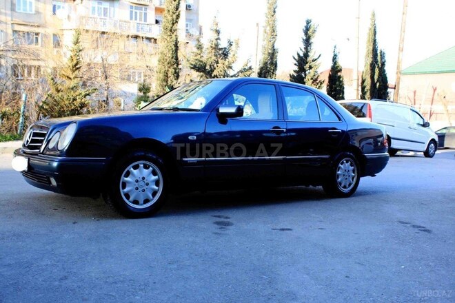 Mercedes E 240 1998, 382,600 km - 2.4 л - Bakı